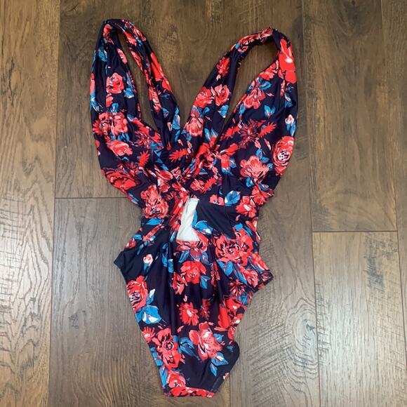 High Drive by ModCloth Deep V-Neck Floral Navy/Red One-Piece Bathing Suit - Picture 4 of 9